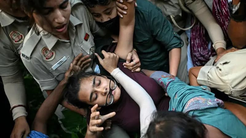 भारतमा विद्यार्थी संगठनकी नेतृ नेहा बोरा पक्राउ