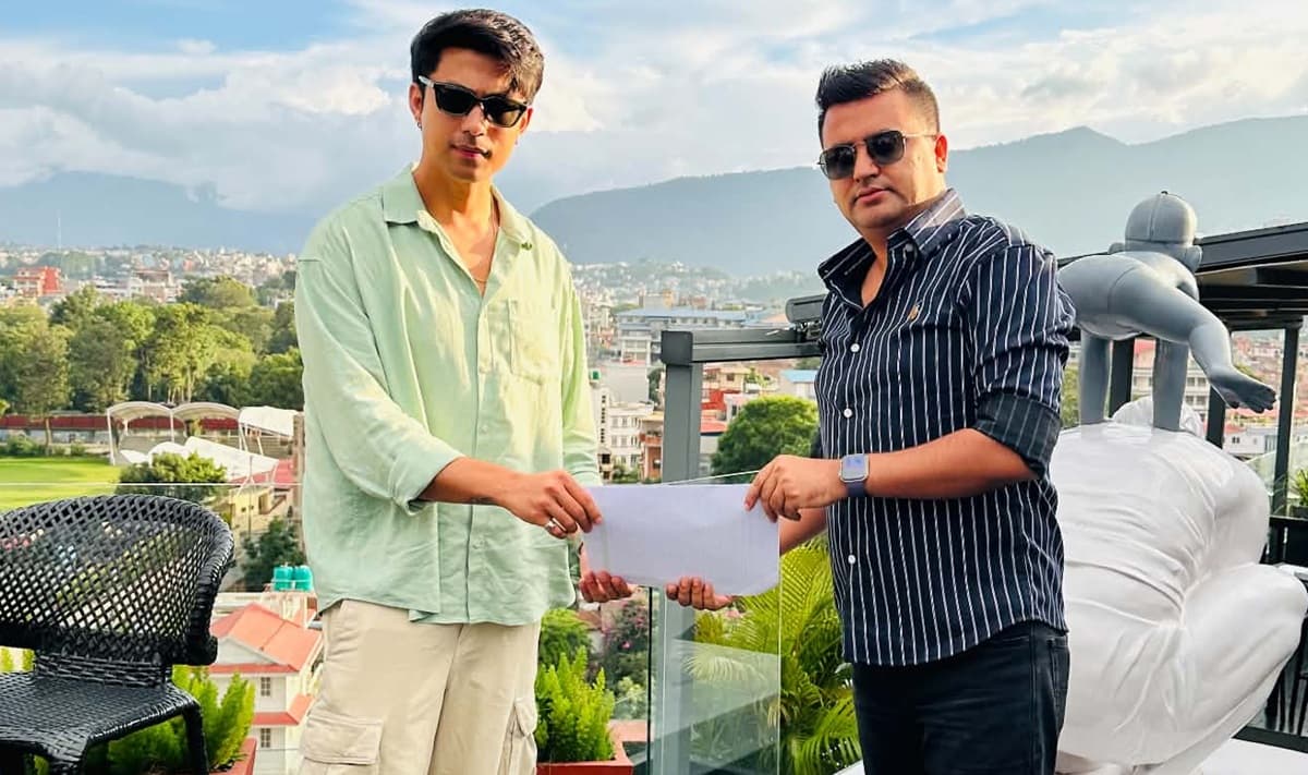 रोहितको लाइनअपमा दुई नयाँ फिल्म, 'फर्की फर्की' सिक्वेलका लागि अनमोलसँग सम्झौता