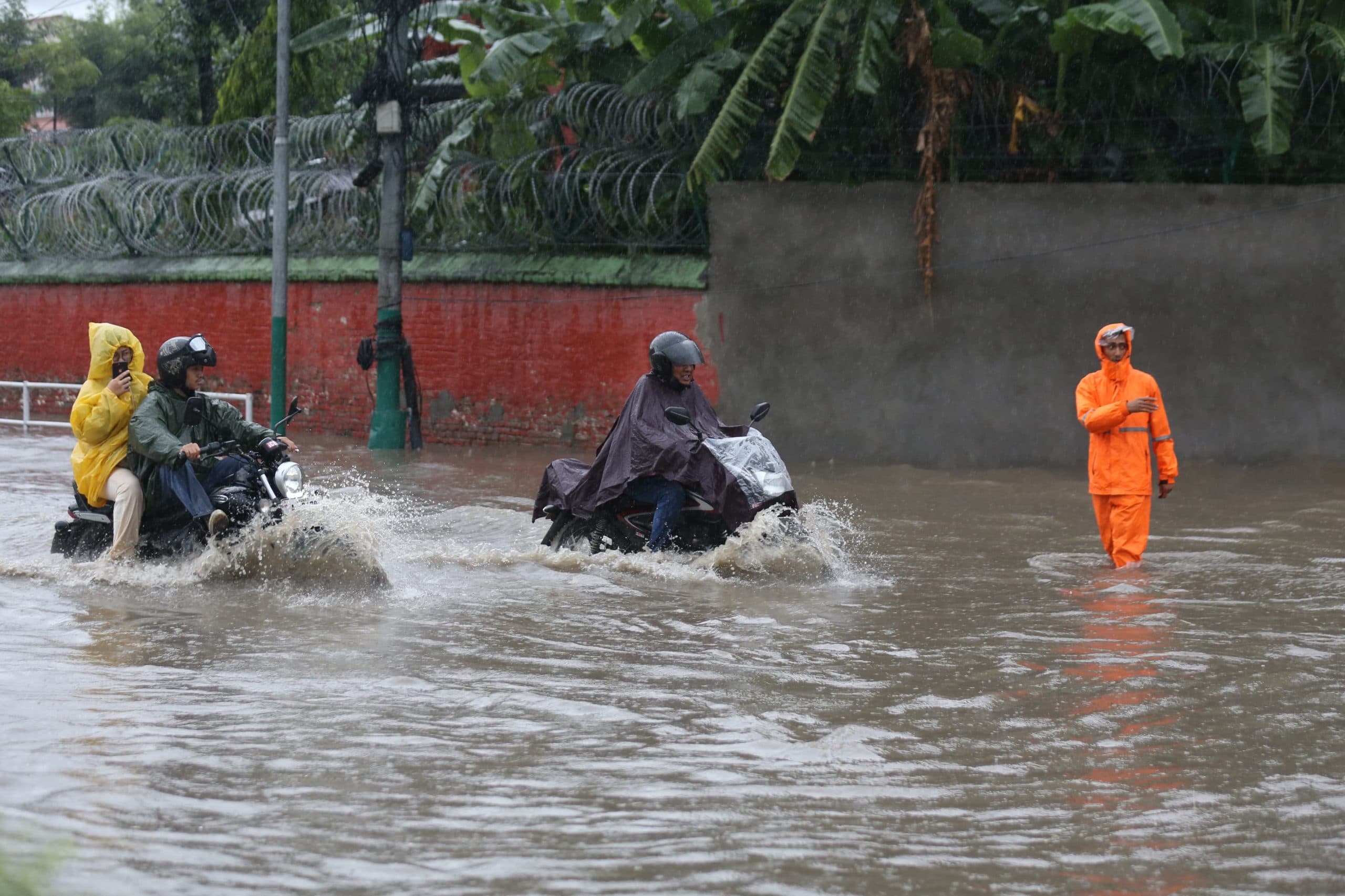 भोलिसम्म ४ प्रदेशका धेरै ठाउँमा भारी वर्षाको सम्भावना